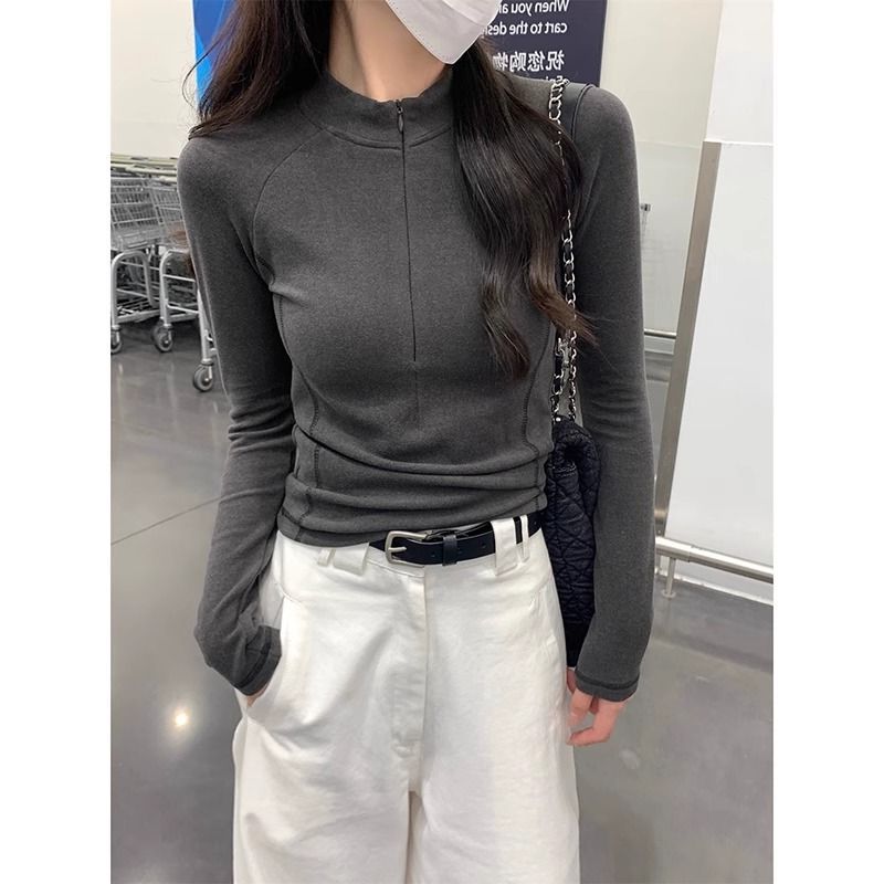 Slim-Fit Gray Turtleneck Long Sleeve Thermal Tee