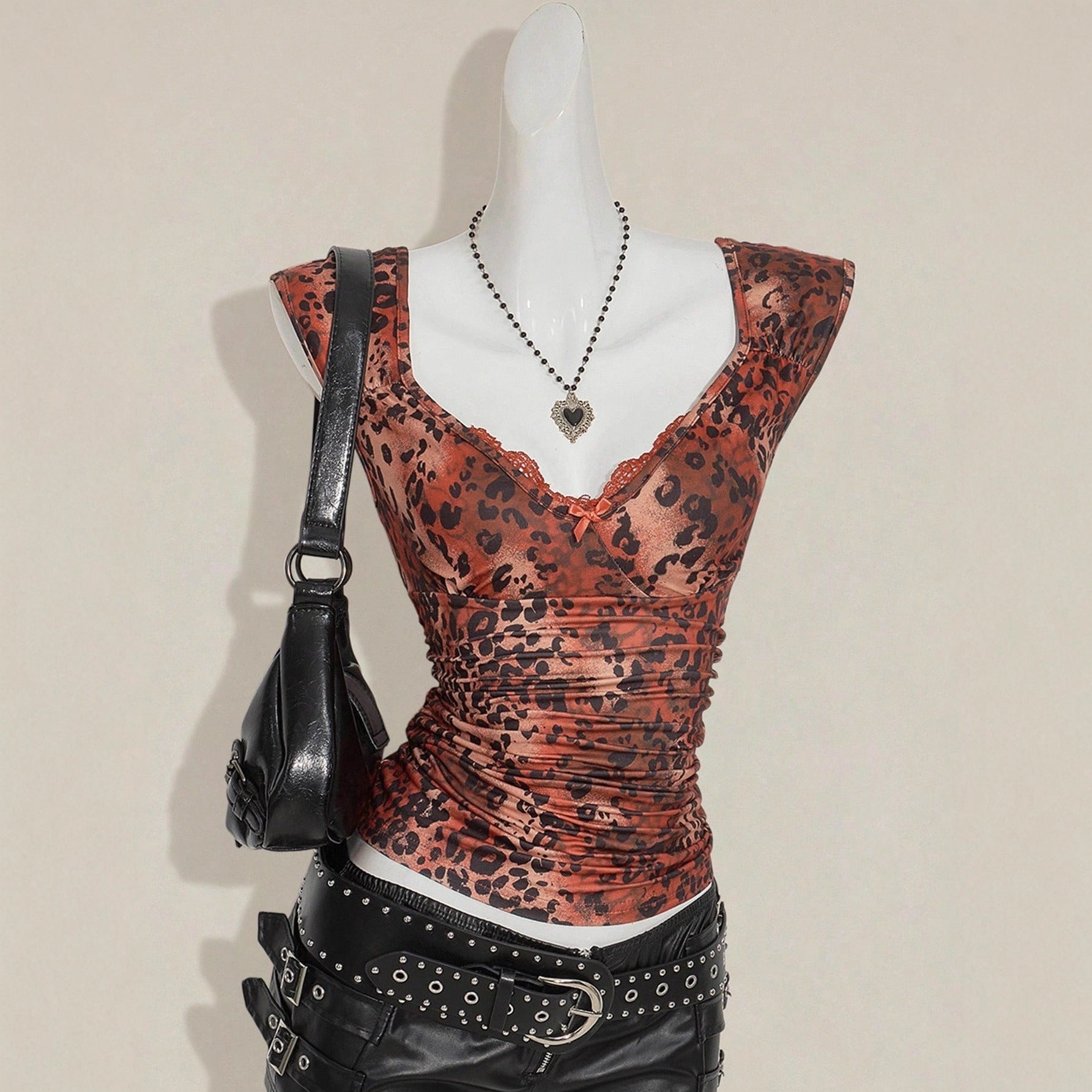 V‑Neck Lace‑Waist Slim Vest – Flirty, Fit‑Enhancing Street Top