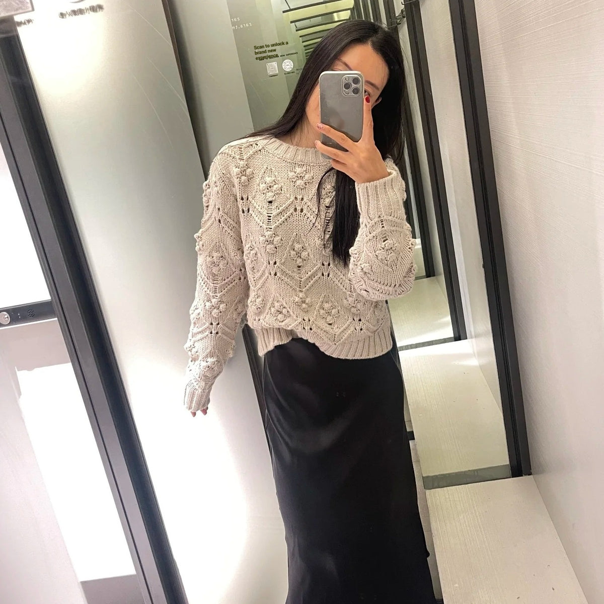Women's Fashion Hollowed-out Round Neck Knitted Sweater