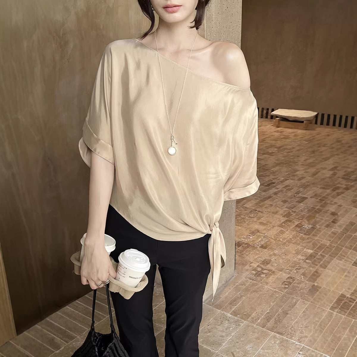 Cupro V-Neck Side-Slit Two-Way Relaxed-fit Versatile Shirt