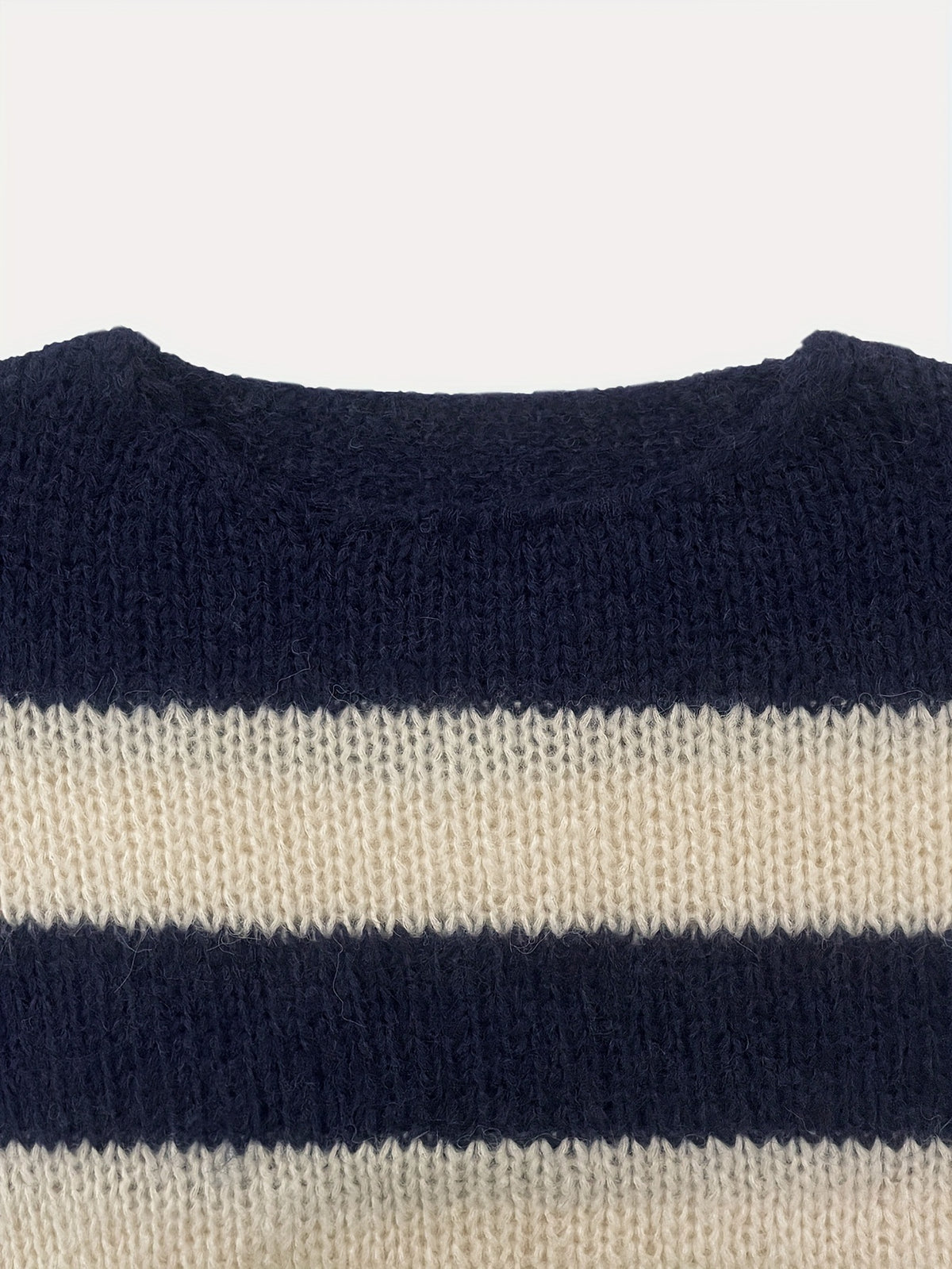 Crew-neck Contrast-striped Loose-fit Casual Chic Versatile Knit Pullover