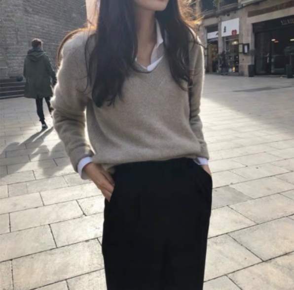 Japanese Style V-Neck Knit Sweater for Women