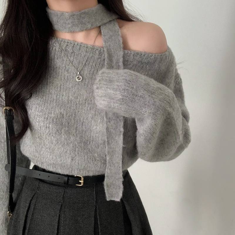 Women's Off-shoulder Long-sleeved Sweater Temperament Wild