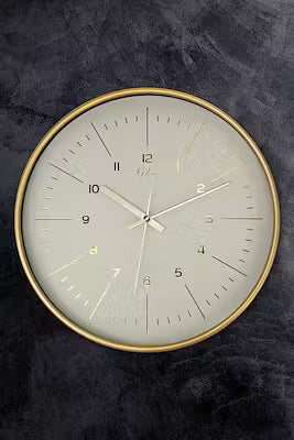 Small watch with white dial for casual and dress occasions