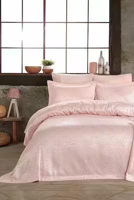 Double bedspread in jacquard chenille fabric with two throw pillows