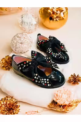 Girls orthopedic flats with wide fit