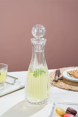 Hand-blown glass carafe with lid 1000 ml