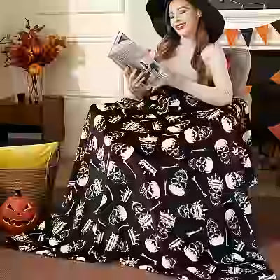 Halloween Themed Soft Throw Blanket with Spooky Seasonal Print for Cozy Autumn Decor