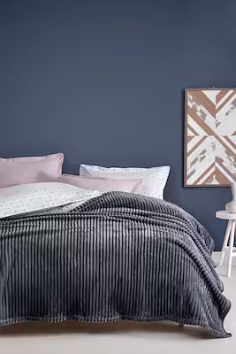 Single blanket in anthracite with ultra-soft texture 150x220 cm