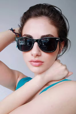 Black Sunglasses – 51mm Lens Width, 24mm Bridge, 150mm Temples