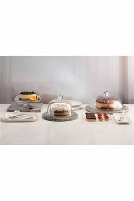 Glass cake dome with lid height 18cm width 24cm