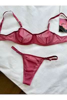 Powder underwire bra set with matching thong
