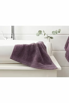 100% cotton hand towel 30x30 cm in dark purple