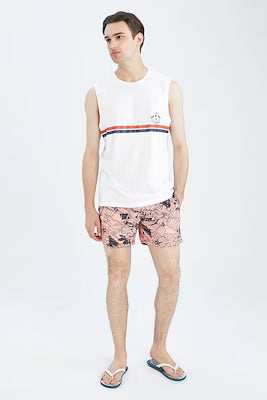 Men's easy-dry swim shorts with marine pattern and pockets