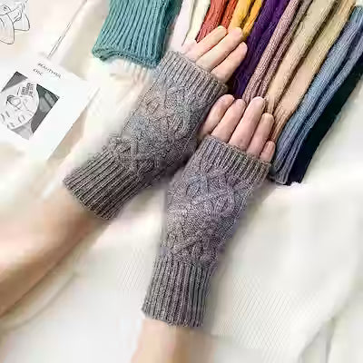 Stay Warm in Style with Solid Color Gloves - image 2