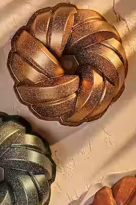 Gold Yeast Cake Mold – 26 cm x 9.6 cm Granite‑Coated, Non‑Stick