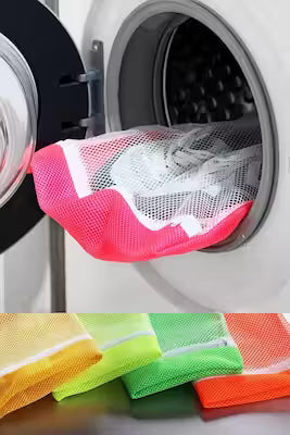 Zippered shoe washing bag for all shoe sizes