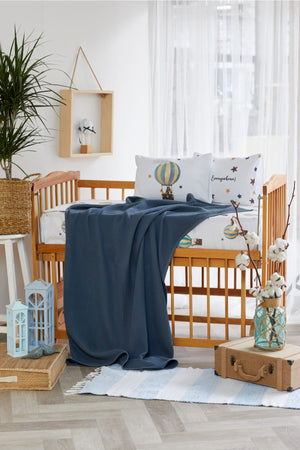 Organic Muslin Picture Baby Bedding - Star And Flying Balloon Themed