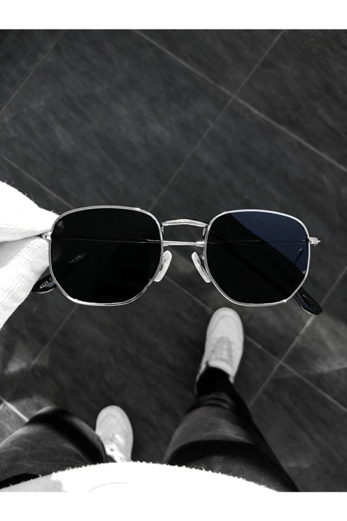Silver Metal Framed Pentagon Unisex Sunglasses