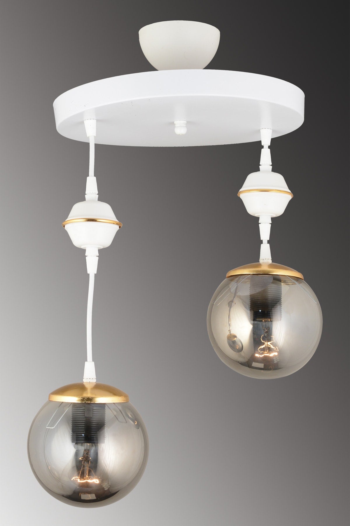 Pendelleuchte Tablett weiß 2-teilig Rauchglas Kugel nach unten gerichtet Luxus Kronleuchter