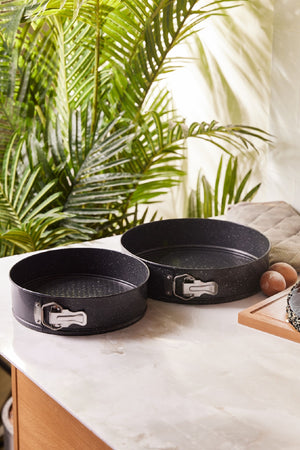 Circle Set Of 2 Clamped Cake Molds