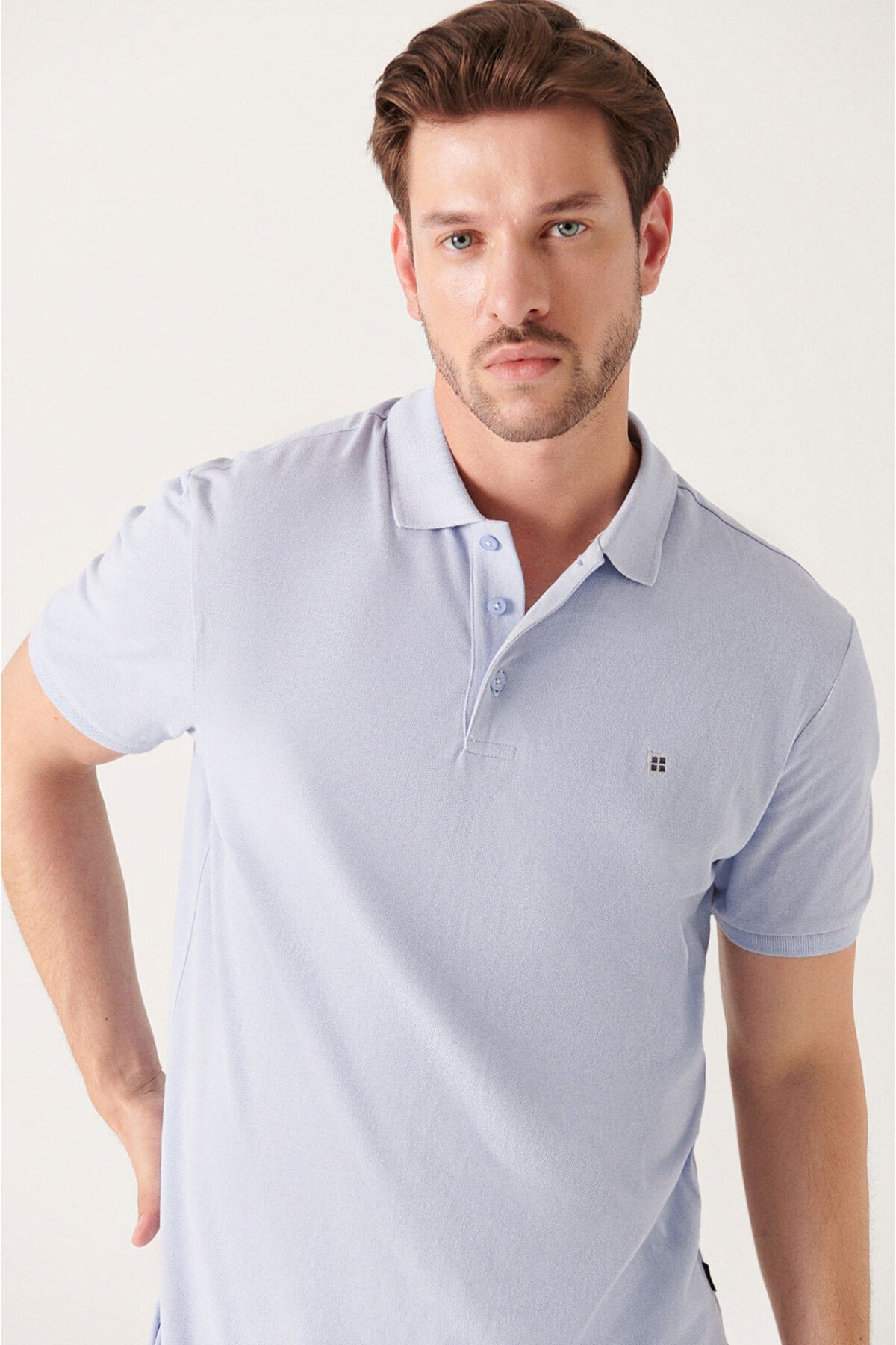  Мужская голубая футболка из 100% хлопка с дышащим принтом стандартного кроя с воротником-поло стандартного кроя E001004