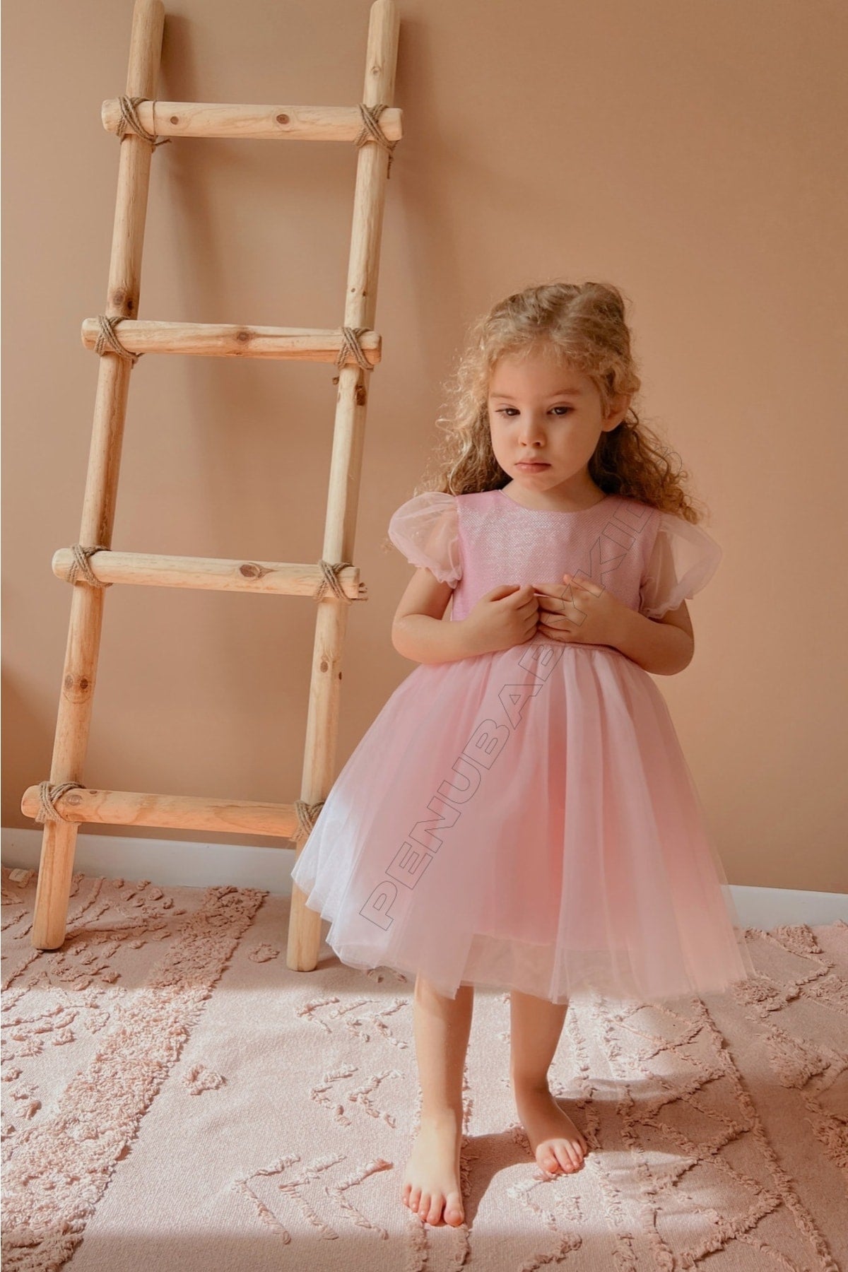 Rosa kurzes Tüllkleid mit Ballonärmeln und detailliertem Tüll für Babymädchen - Cinderella