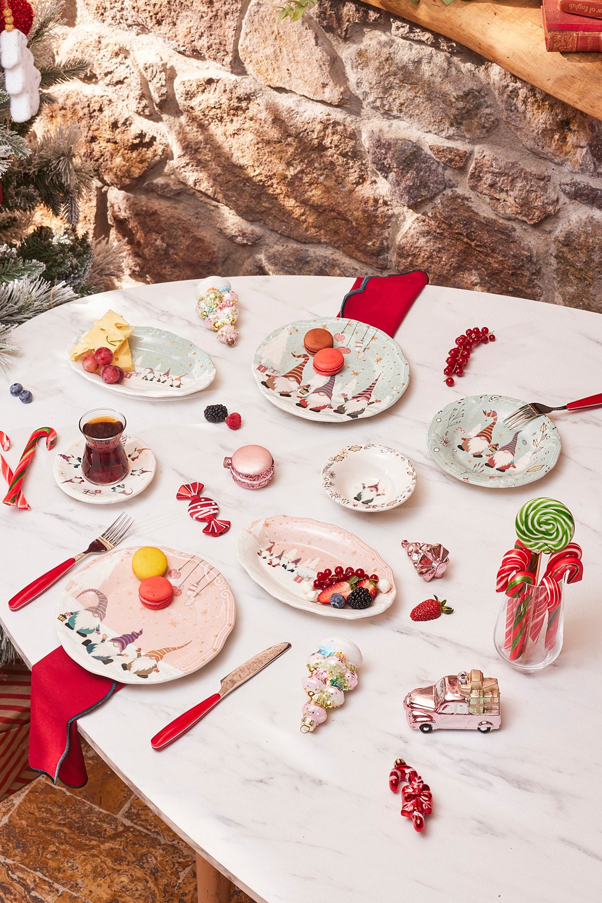 Fun Midget New Year New Year 26 Pieces 6 Person Breakfast Set Set