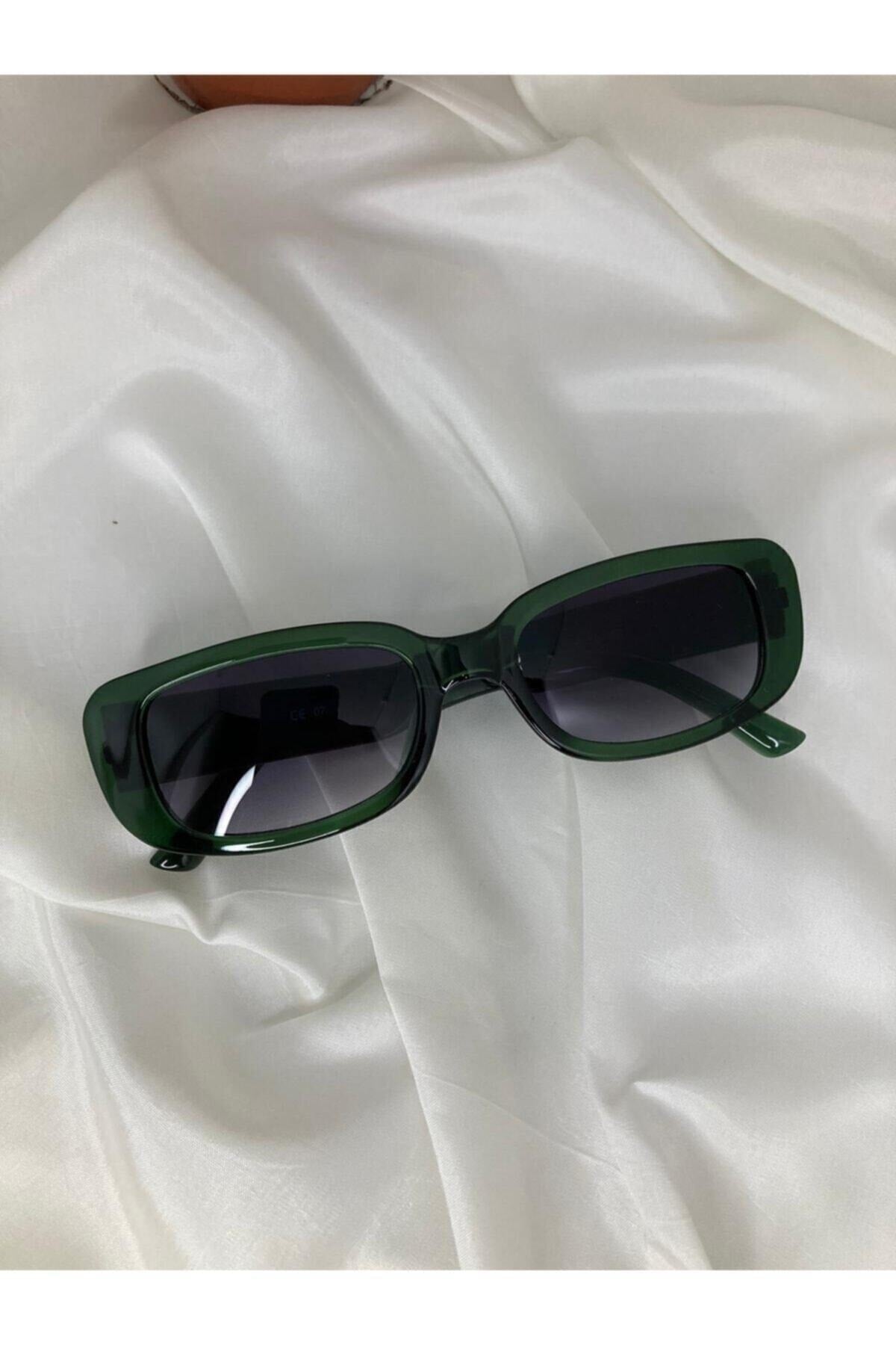 Unisex Vintage Rectangle Green Sunglasses