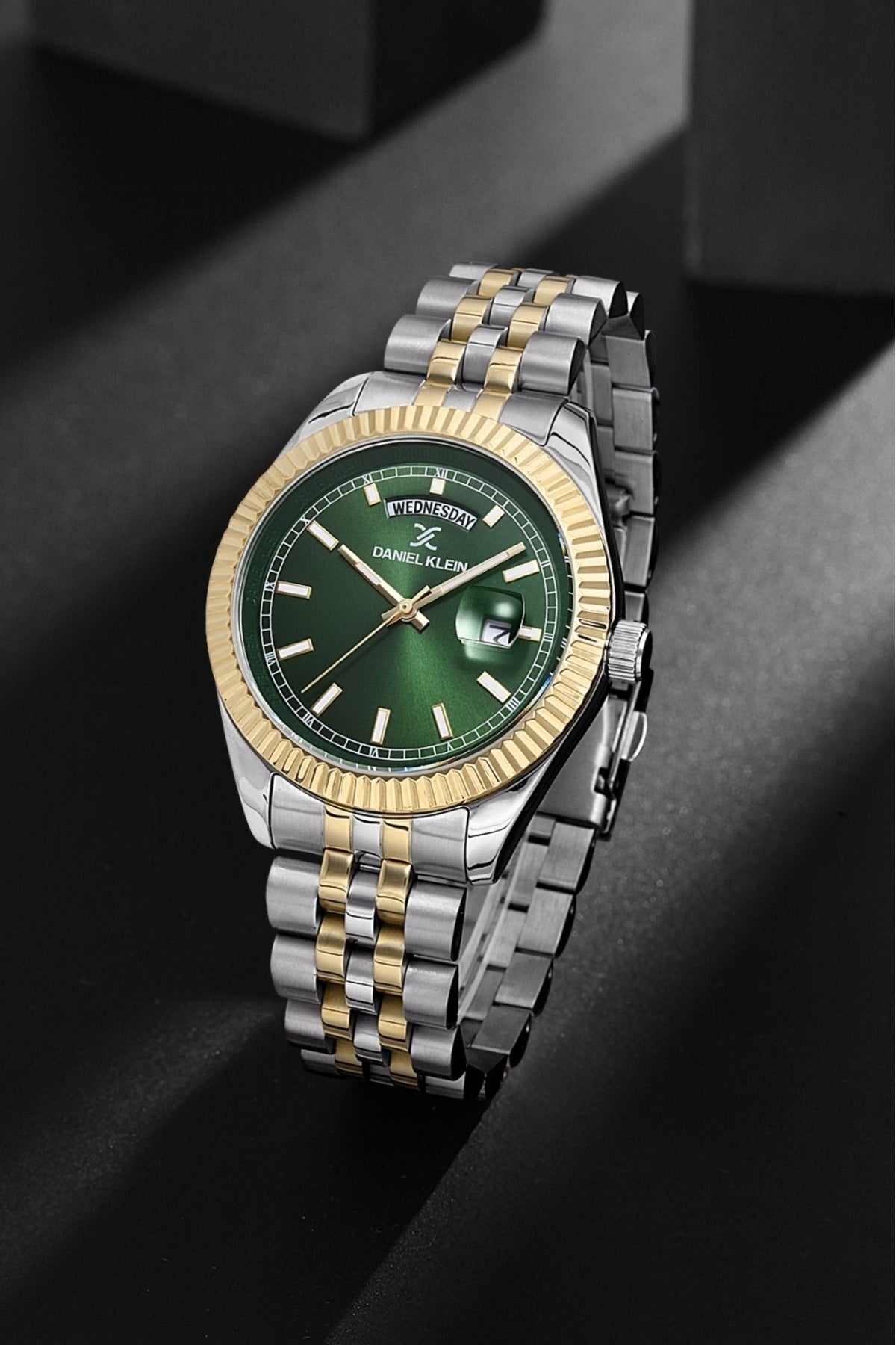 Herrenarmbanduhr der neuen Saison