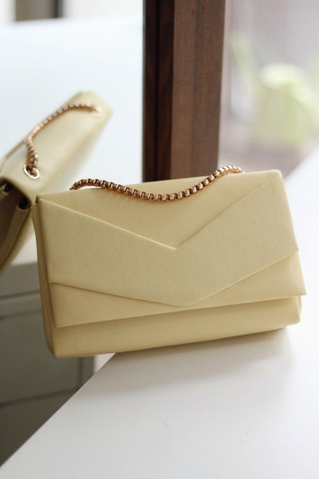 Women's Yellow Envelope Box Shoulder Bag - Swordslife