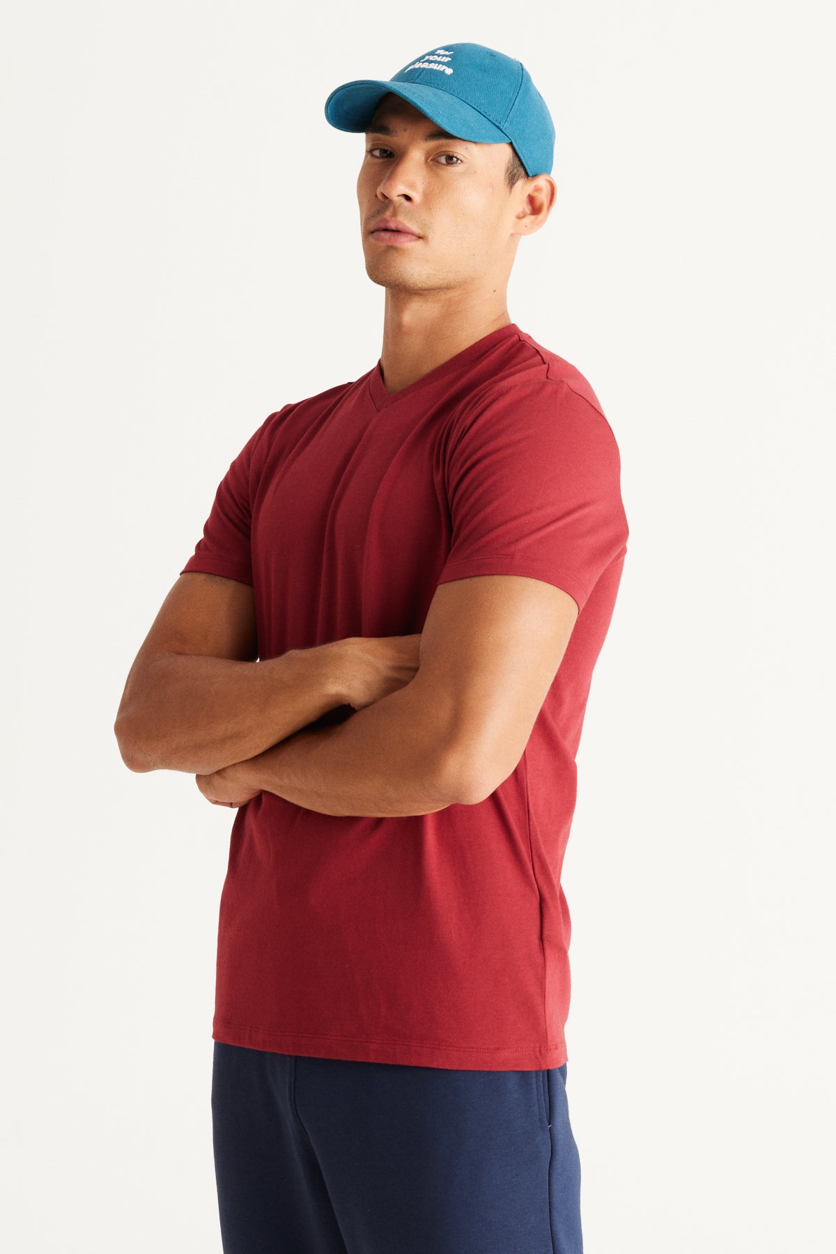 Men's Claret Red Slim Fit Slim Fit V-Neck Cotton V-Neck Short Sleeved T-Shirt