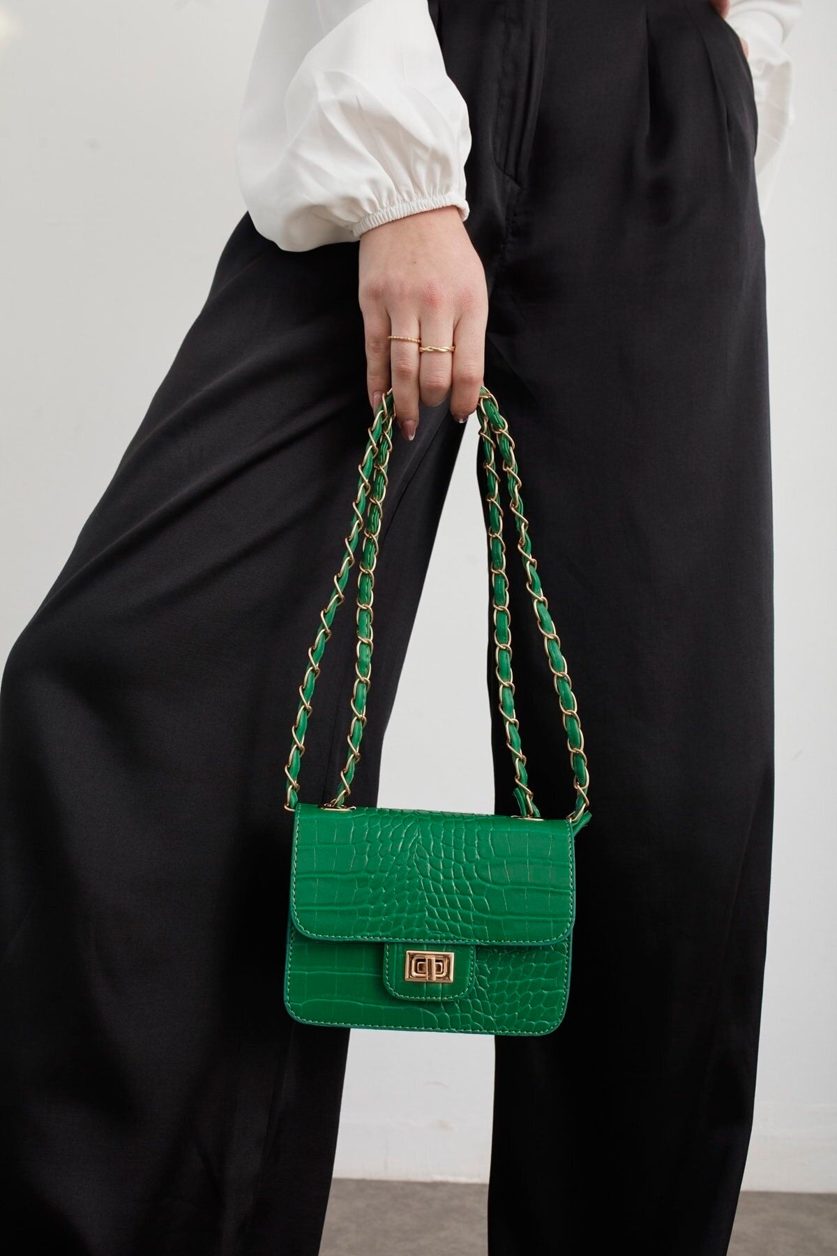 Green Women's Crocodile Patterned Mini Shoulder Bag