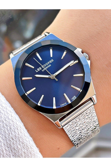 Steel Band Women's Wristwatch 3 Atm Water Resistant - Swordslife