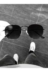 Unisex Black Sunglasses