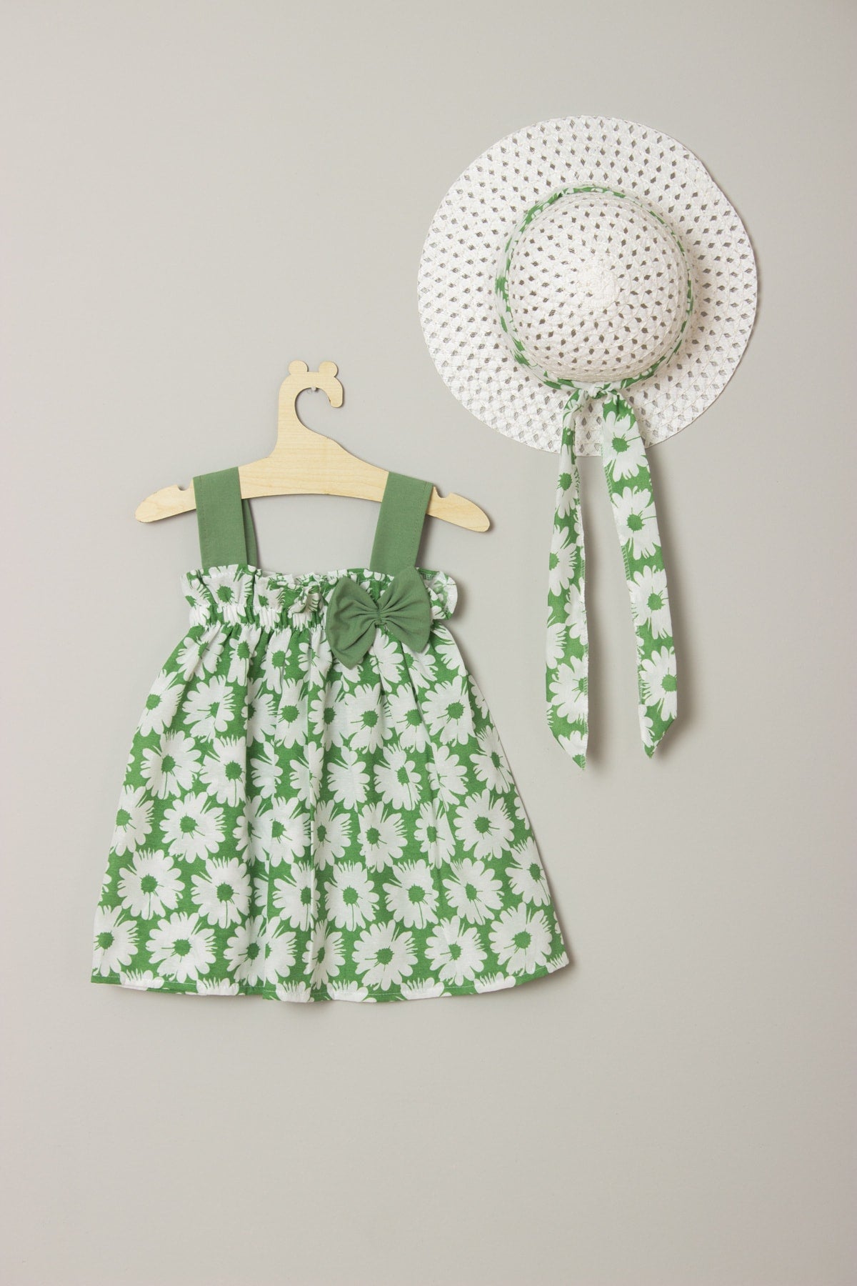 Kleid mit Blumenmuster und Schleife – Neue Saison