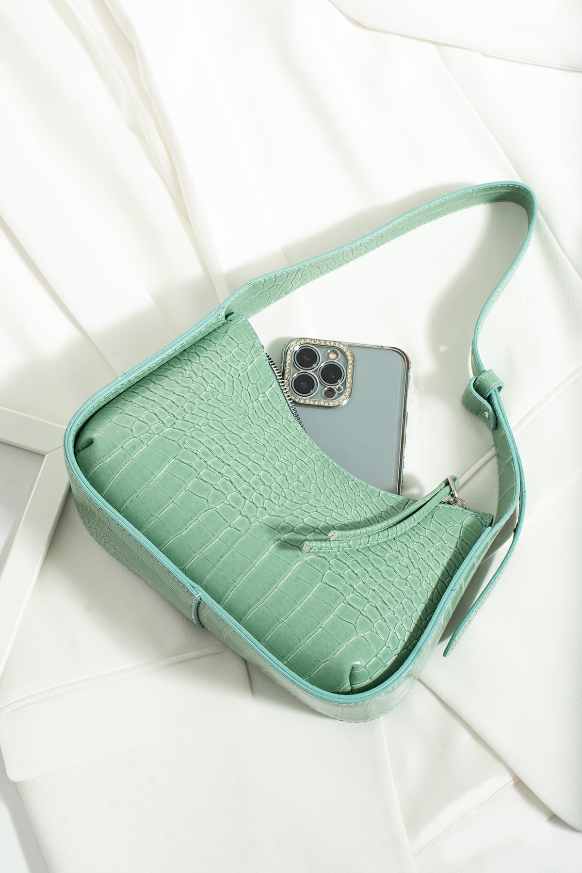 Women'S Crocodile Baguette Bag
