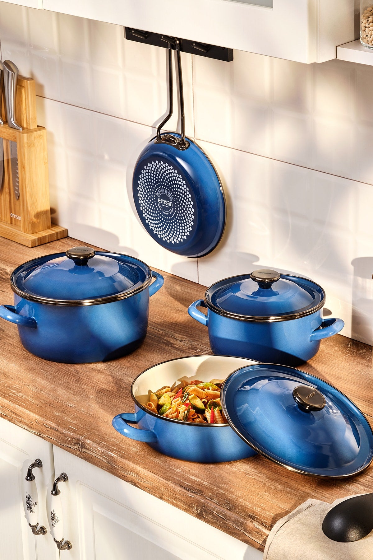 Pietra 7-teiliges Emaille-Kochgeschirr-Set, Marineblau