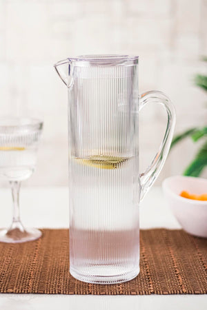 Transparenter Krug aus Acryl, Barock, 1,5 l (passt in die Kühlschranktürablage)