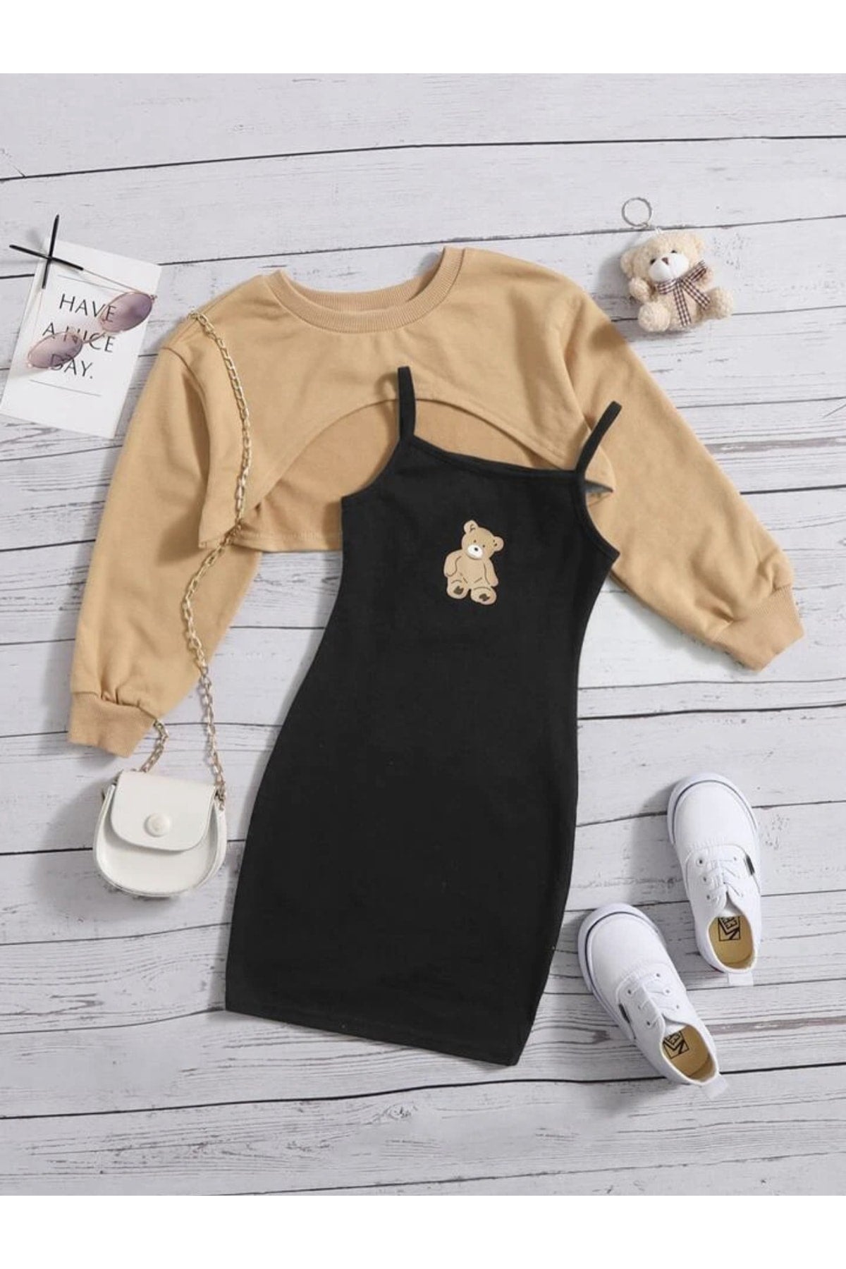 Kombination aus Kleid mit Teddybär-Print und kurzem Sweatshirt