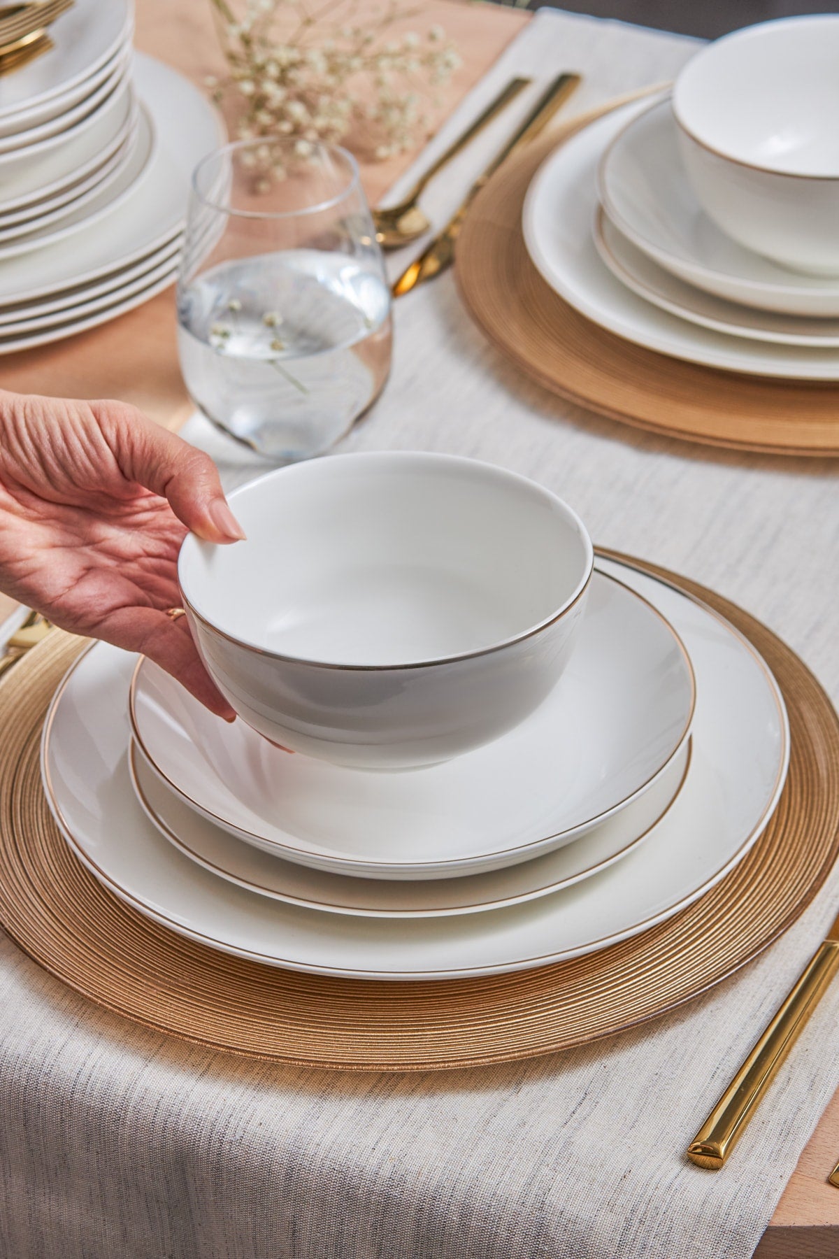 Leon Gold 24 Pcs Porcelain Dinnerware Set For 6 Persons