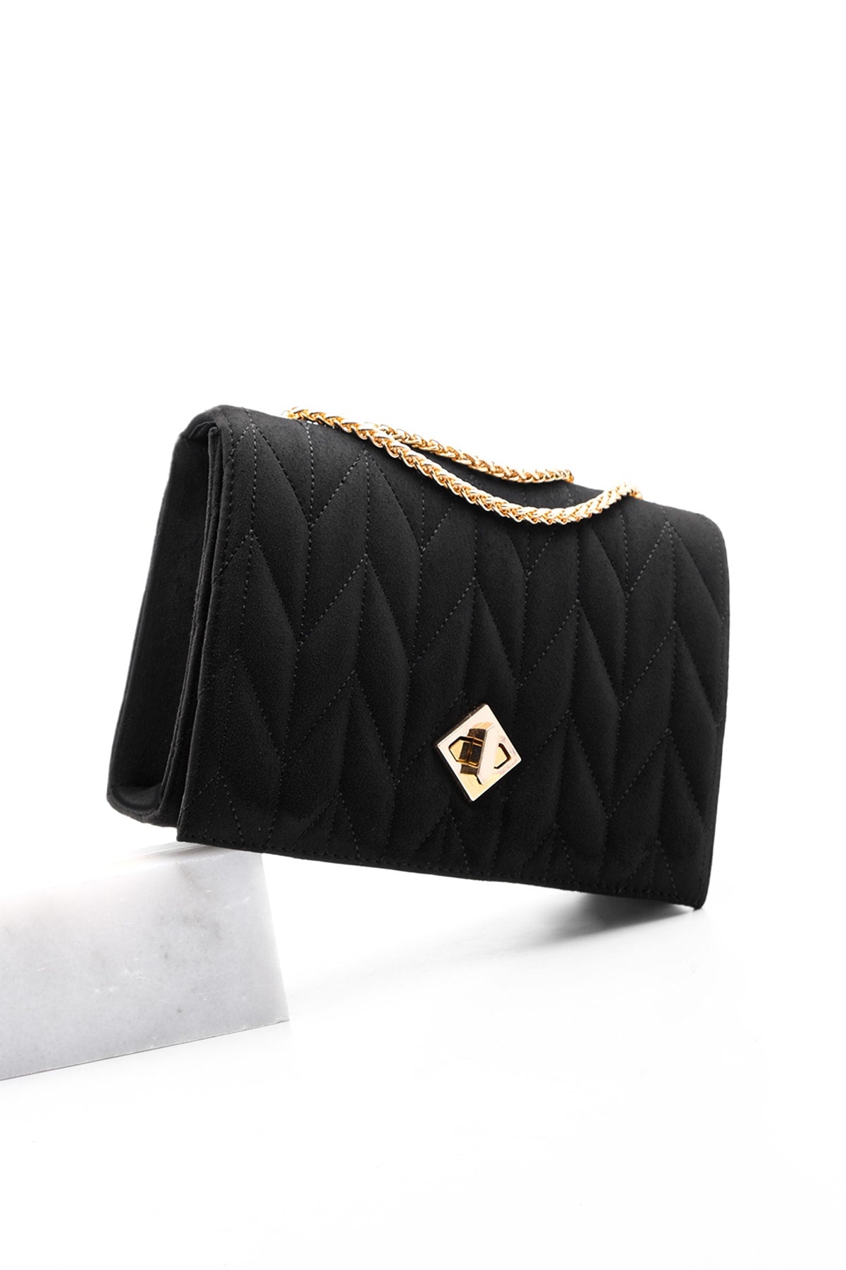 Women'S Gold Color Chain Shoulder Bag Delbin Black Suede