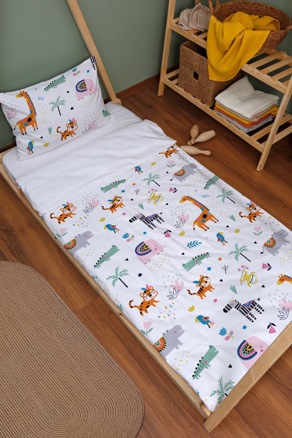 Organic Montessori Duvet Cover Set - Iconic Series - Colorful Geometric Animals