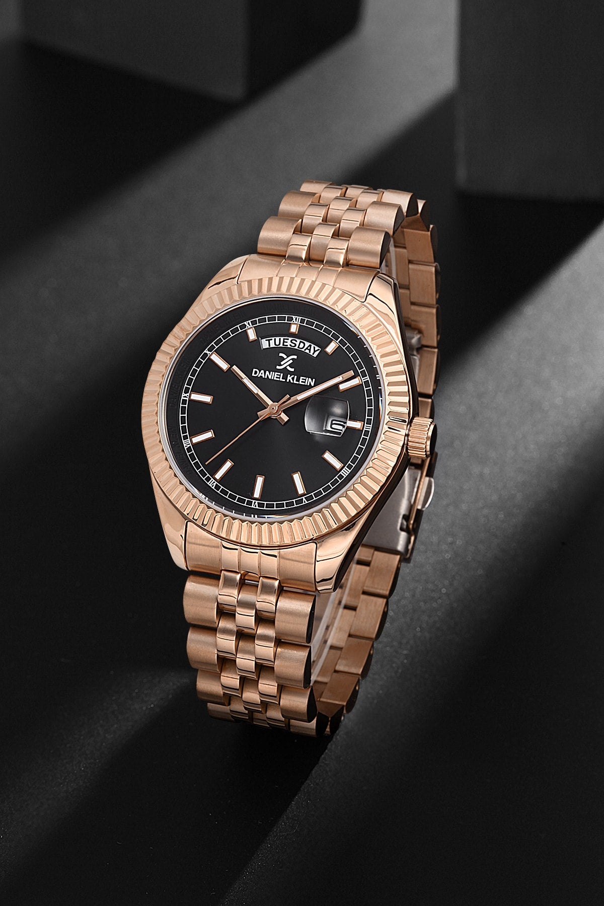 Herrenarmbanduhr der neuen Saison