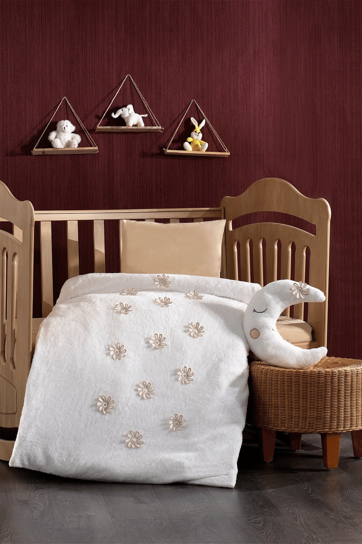 4 Pieces 100% Cotton 3D Floral Pattern And Moon Pillow Beige Baby Duvet Cover Set