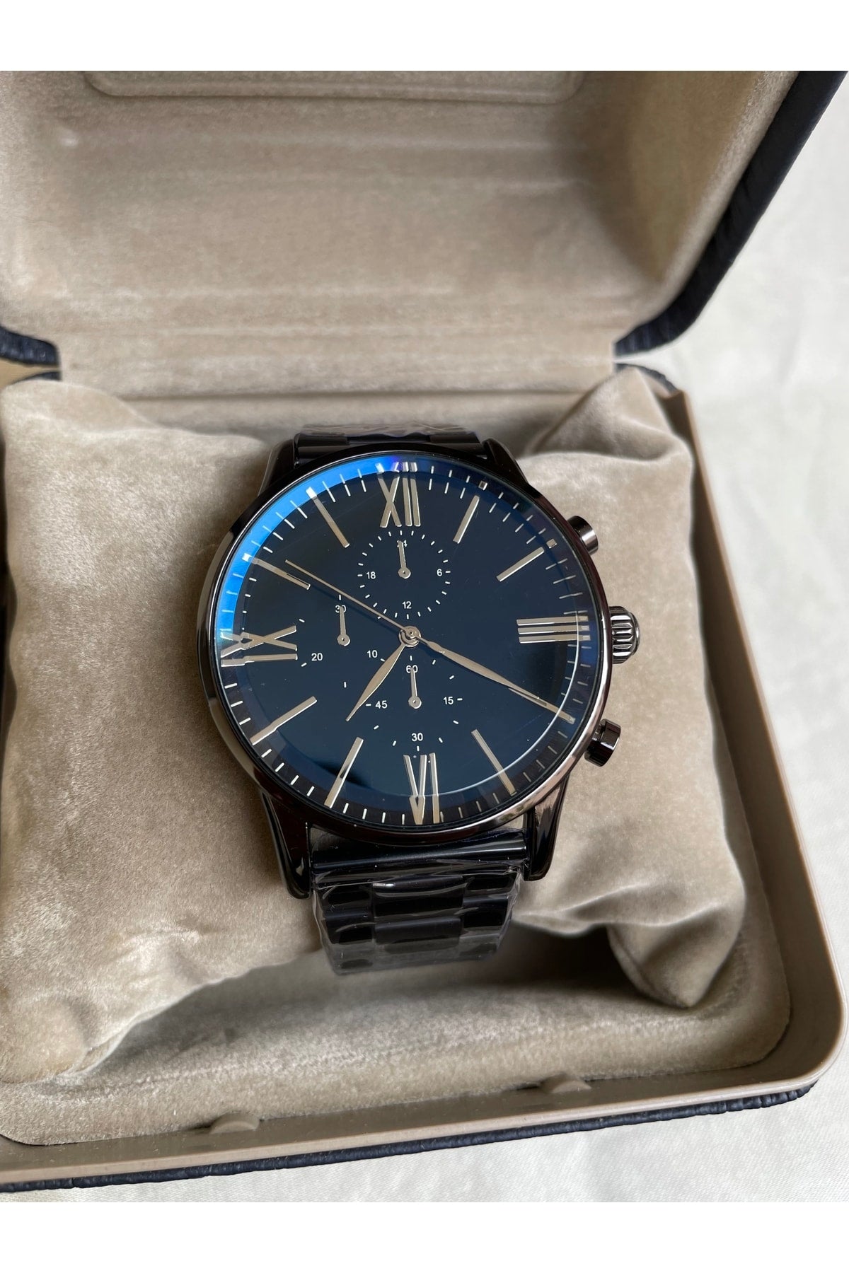 Black Unisex Premium Wristwatch