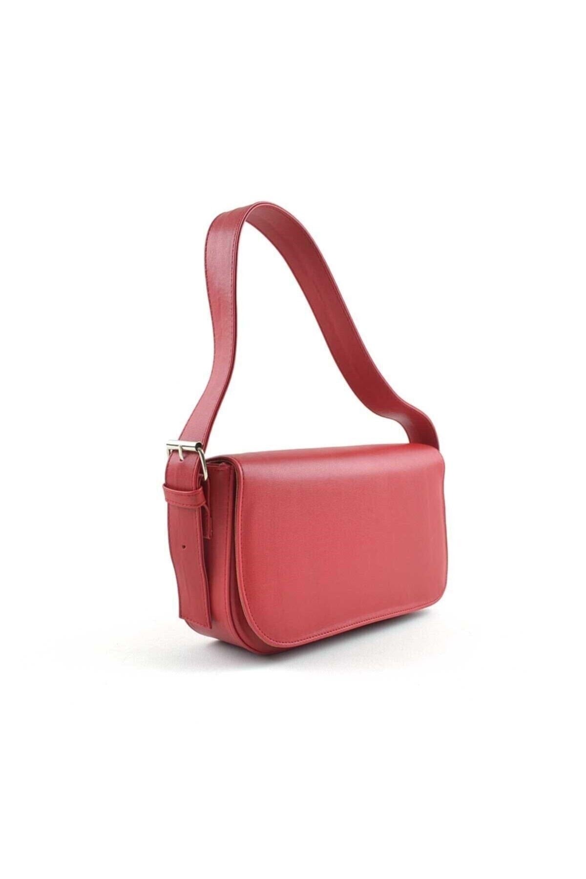 Baguette-Tasche mit rotem Deckel