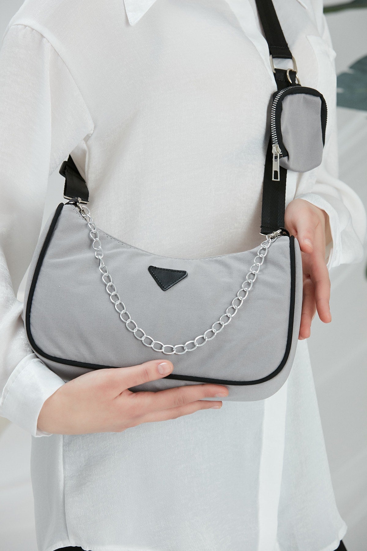 Gray U6 Women'S Cross Shoulder Bag With Chain Strap Detailed And Adjustable Strap Wallet B:12 E:27 G:12