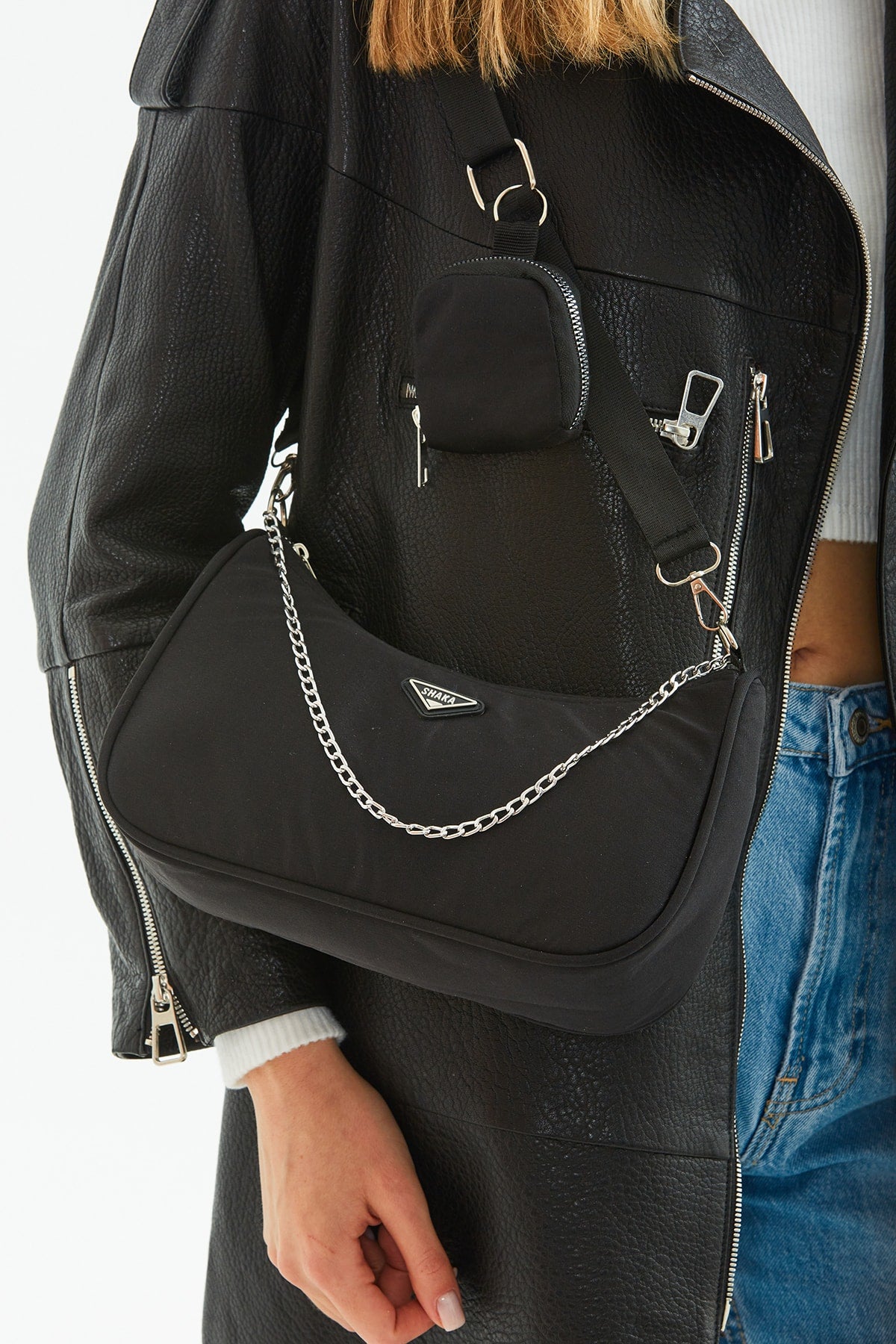 Women's Cross Shoulder Bag with Black U6 Chain Strap Detailed And Adjustable Strap Wallet B:12 E:27 G: