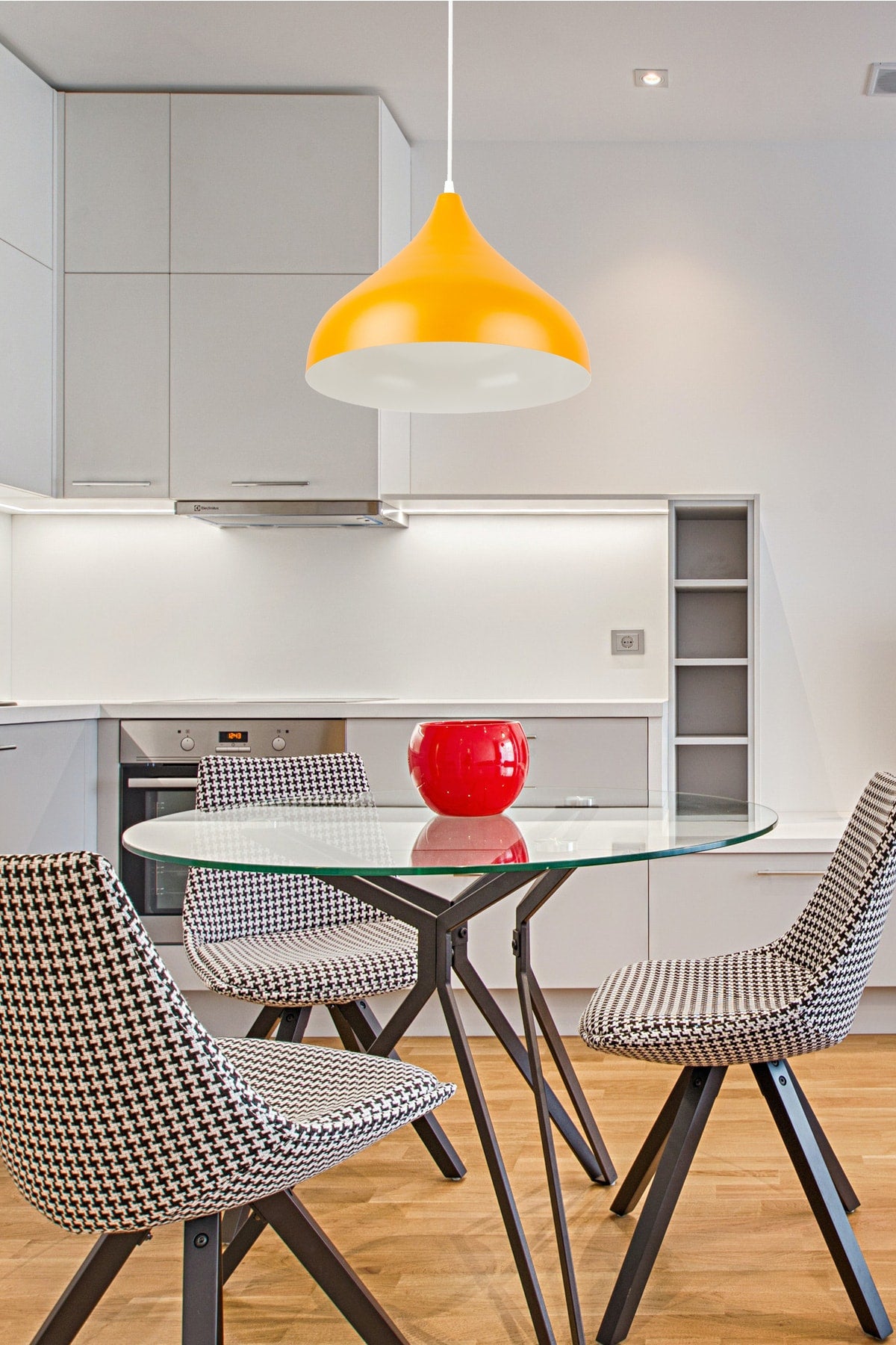 Reyes Special Design Modern Decorative Cafe Kitchen Living Room Orange Pendant Lamp Single Chandelier